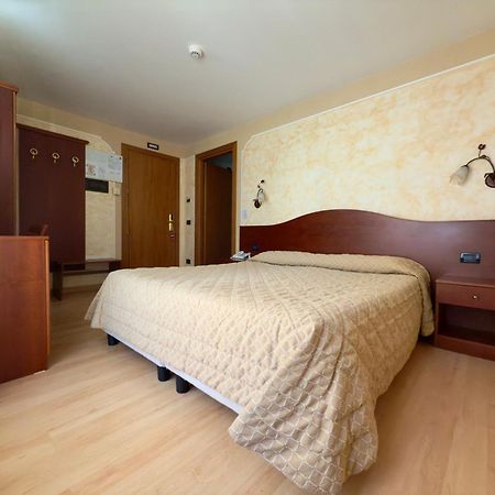 Hotel Dama Bianca Valtournenche Zewnętrze zdjęcie