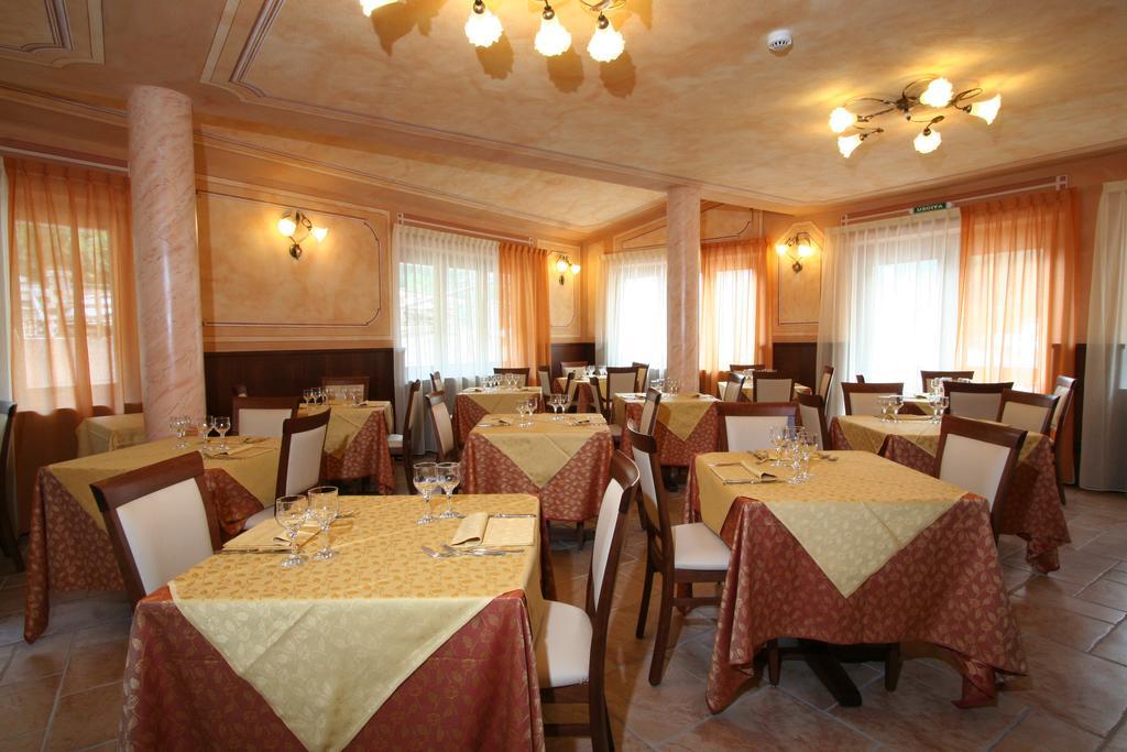 Hotel Dama Bianca Valtournenche Zewnętrze zdjęcie